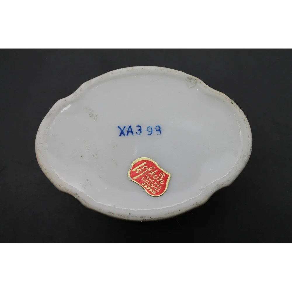 N/A vintage lefton
